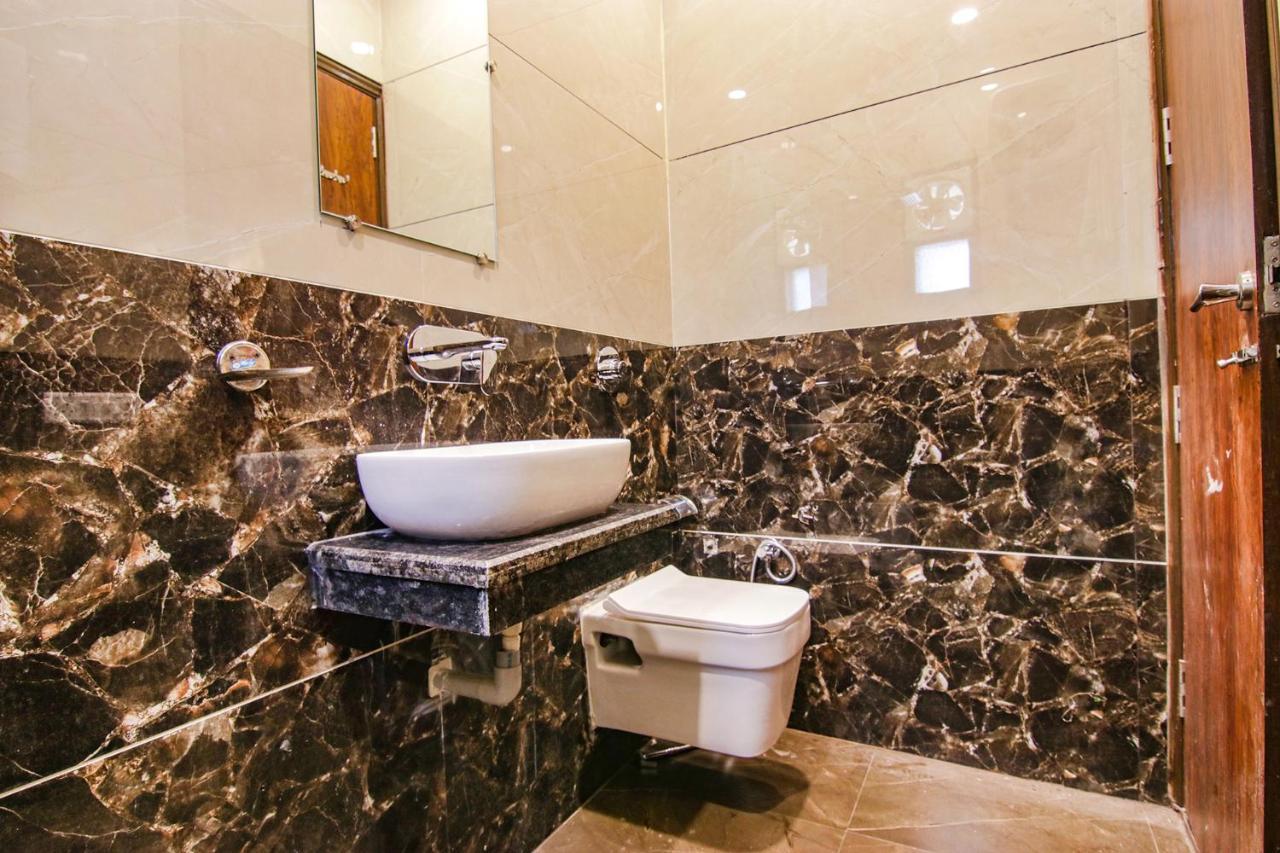Fabhotel Aryan Grand 阿姆利则 外观 照片