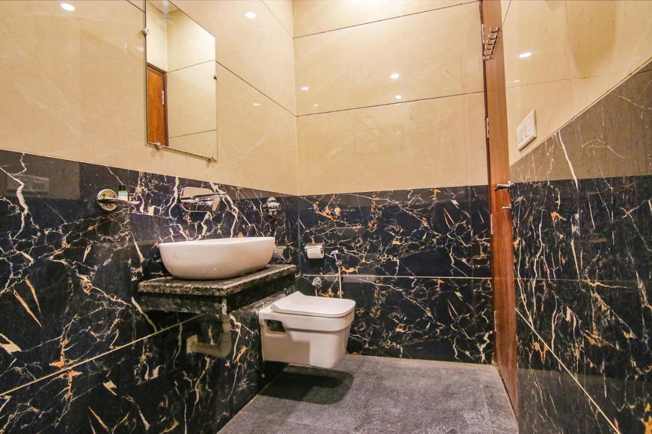 Fabhotel Aryan Grand 阿姆利则 外观 照片